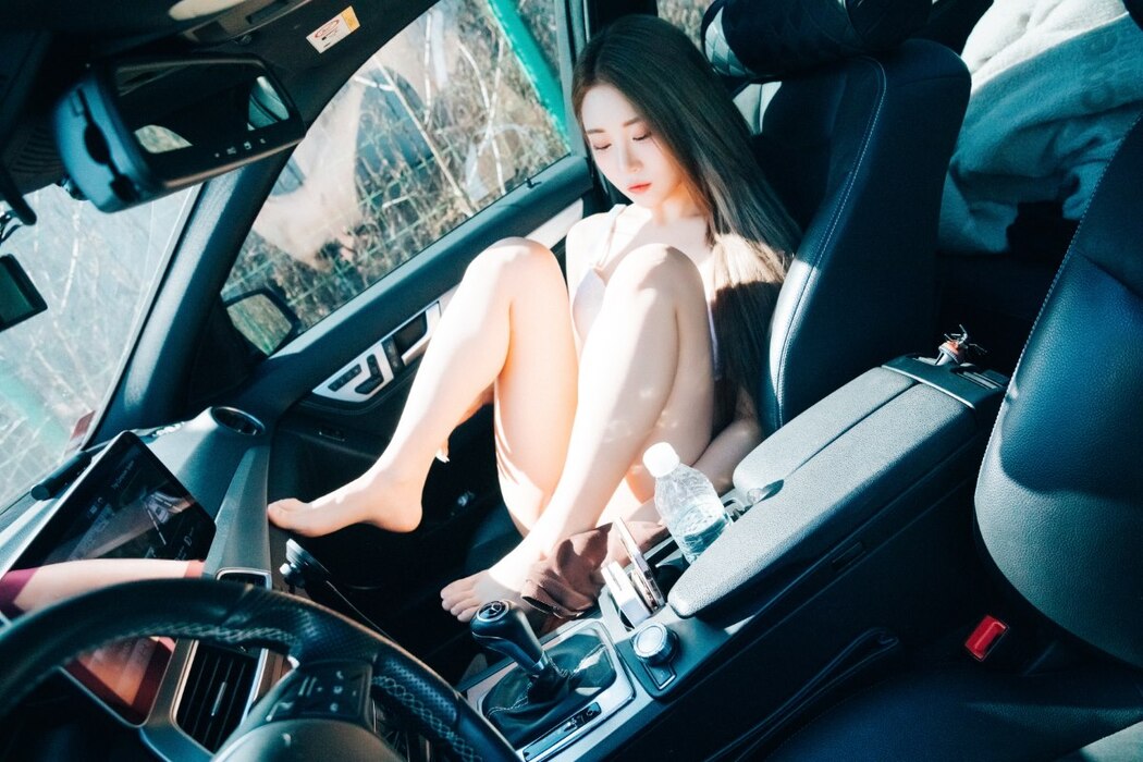 Loozy Bomi 보미 – Girlgroup Yanos S.Ver