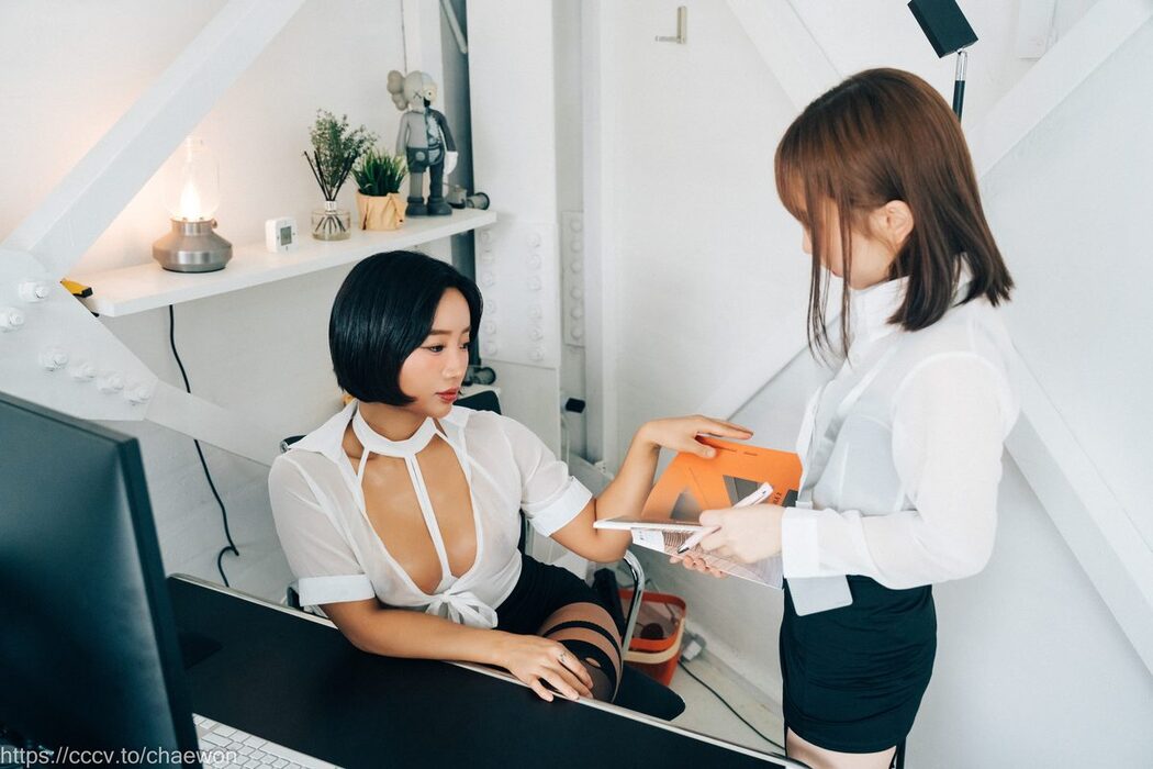 Loozy Booty Queen And Yeri – Office Master A
