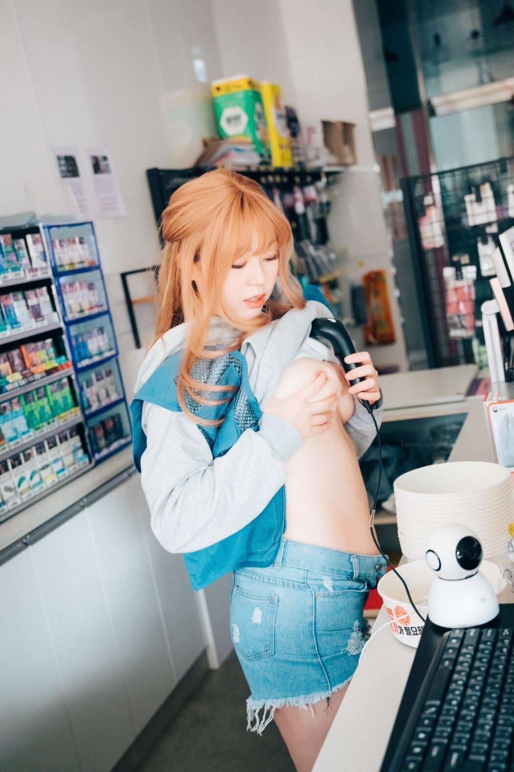 Loozy Mozzi 모찌 – Twitter Girl