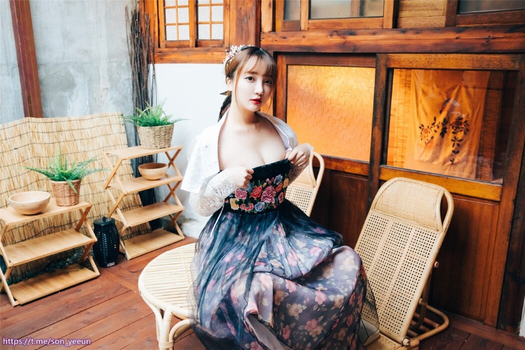 Loozy Gisheng 妓生 – Son Ye-Eun 손예은