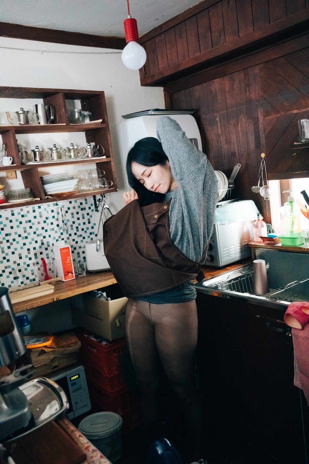 Loozy Bambi 밤비 – Cafe Alba Part 1