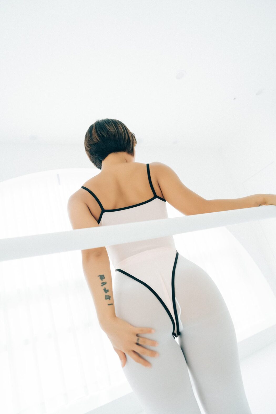 Loozy Booty Queen – Tied Ups A
