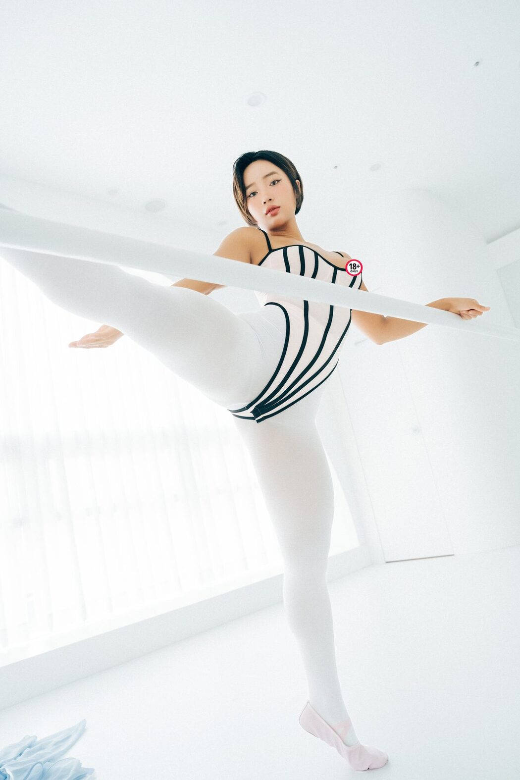 Loozy Booty Queen – Tied Ups B