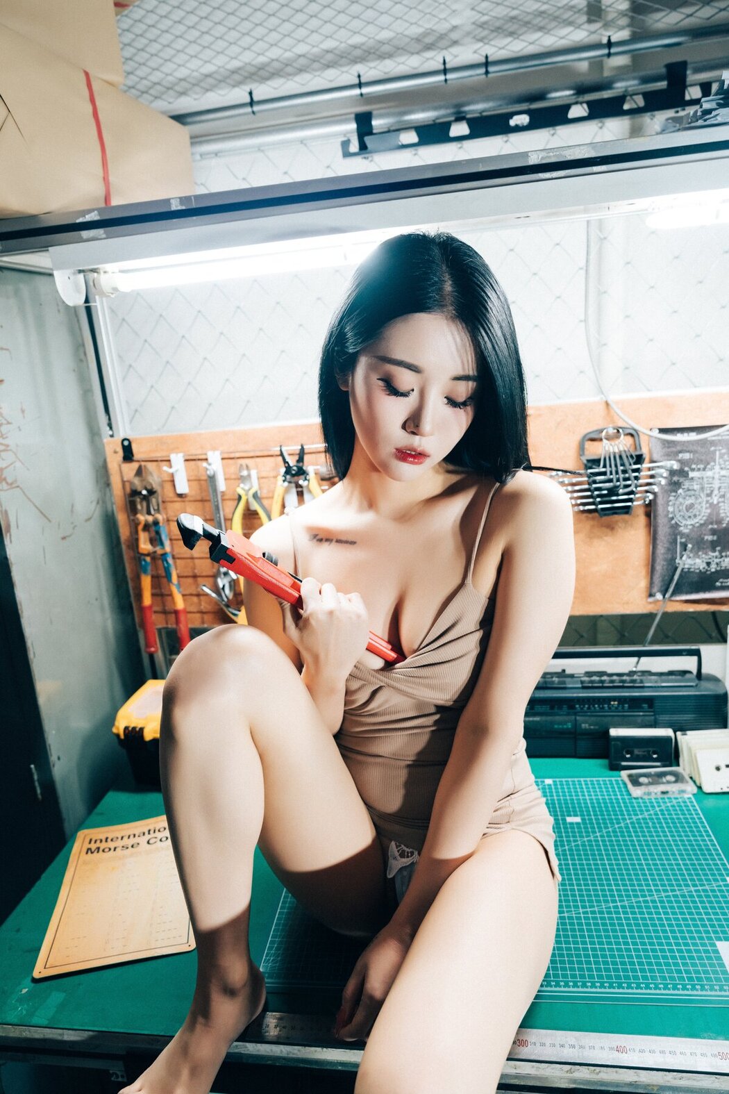 Loozy Bomi 보미 – Secret Treatment B