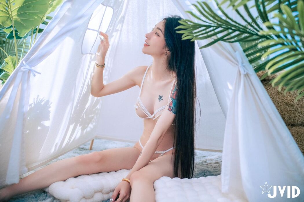 JVID Piao Piao Ge 飄飄哥 &#8211; 最狂尺度生日特輯 極細丁無膚膠 色色の裸體生日趴－飄飄 慶生被脫光光塗抹奶油 超細線丁無膚膠擠出誘人駱駝蹄 屁股翹高背後位視角超色慾 超誘人裸體奶油慶生影片熱映中 Part01 (63P)