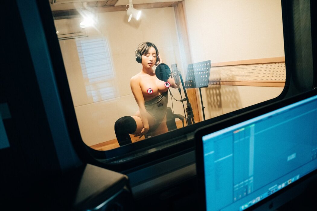 Loozy Booty Queen – Nude Recording B