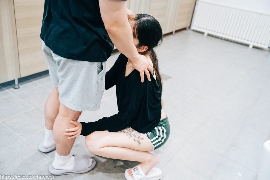 Loozy SonSon 손손 – Public Toilet B