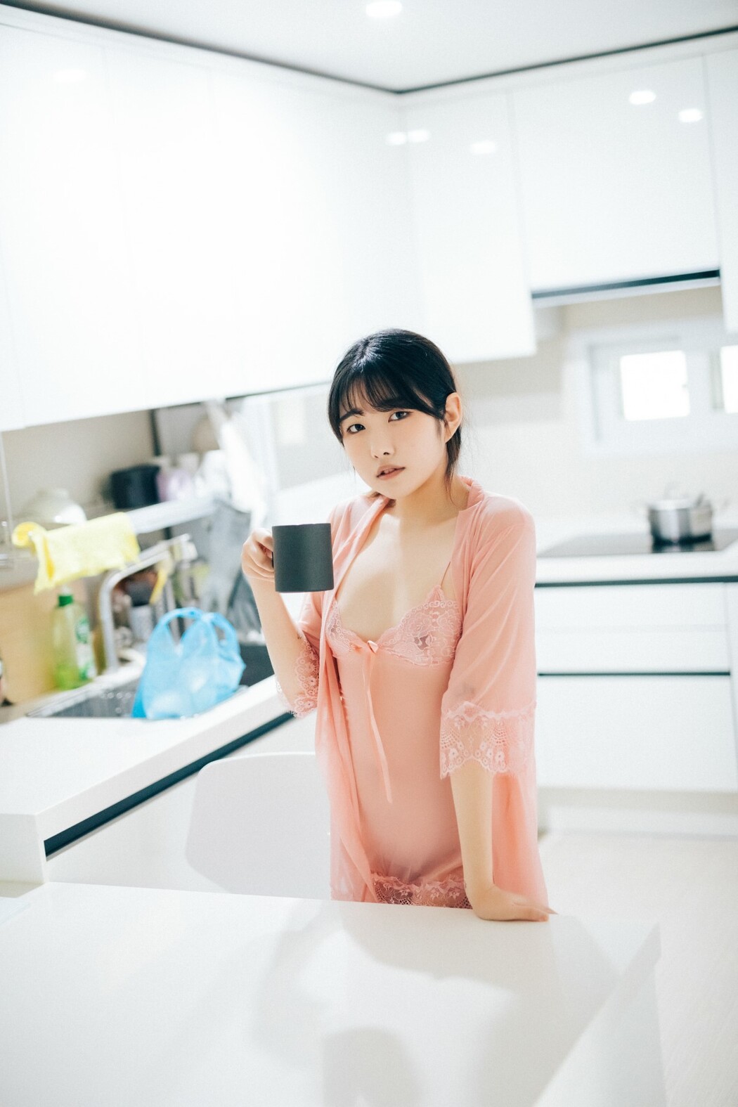 Loozy SonSon 손손 – Date At Home S Ver