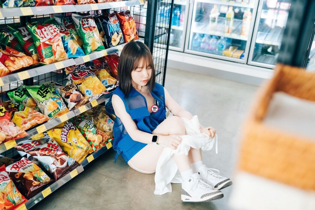 Loozy Yeri – Pocket Girl Alba B