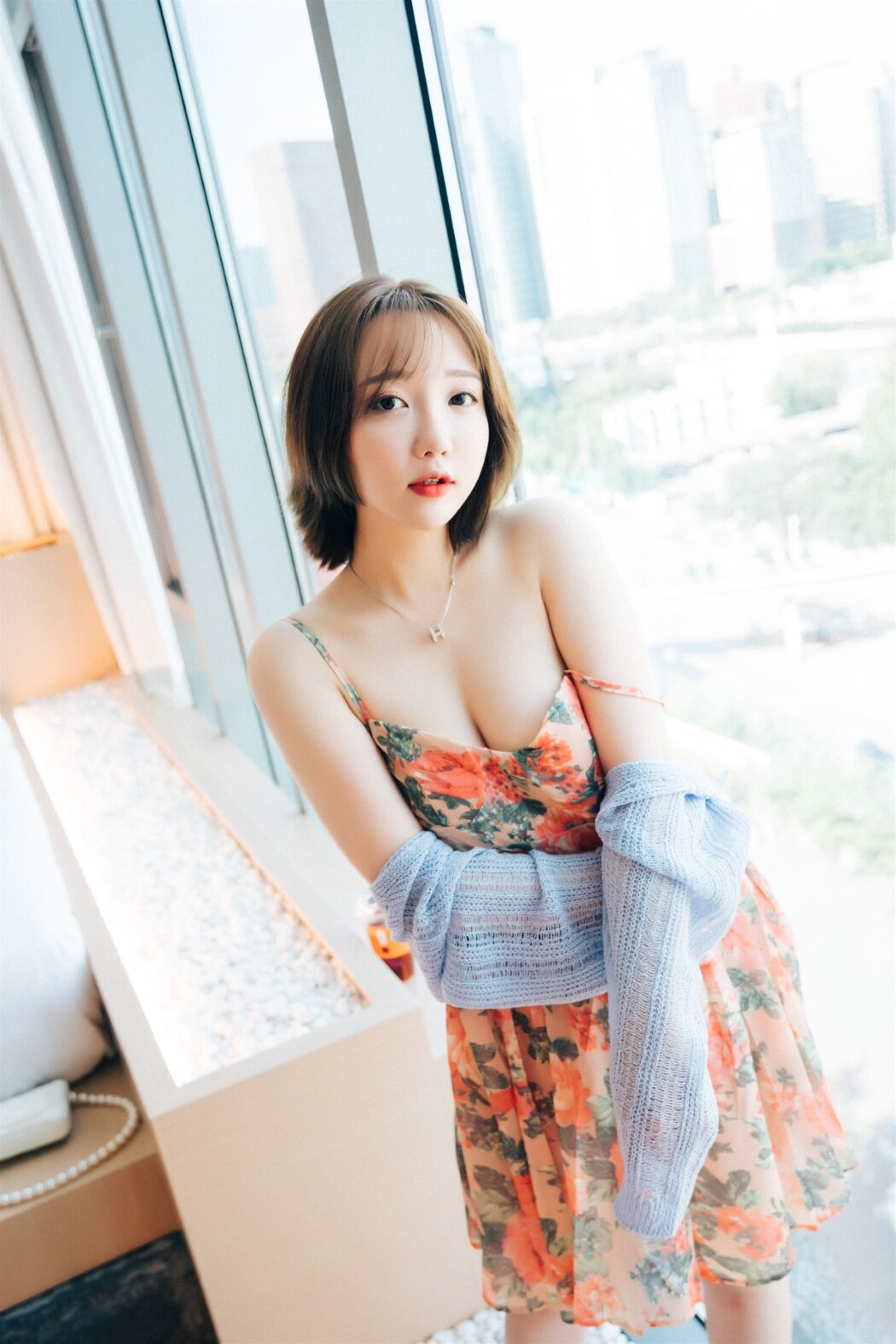 Loozy Son Ye-Eun 손예은 – Lover In Hotel Part 1