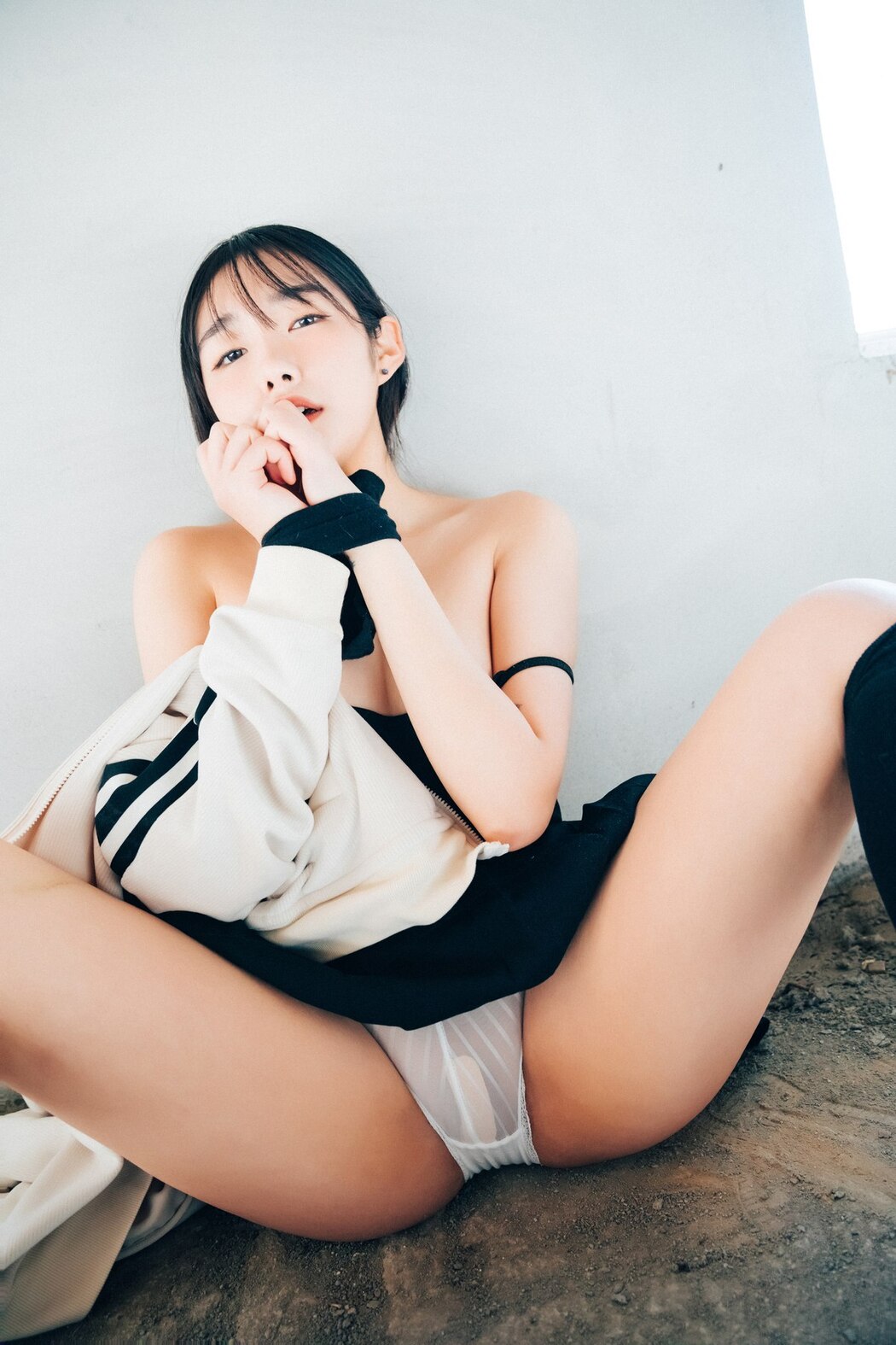 Loozy Sonson 손손 – Mechakucha