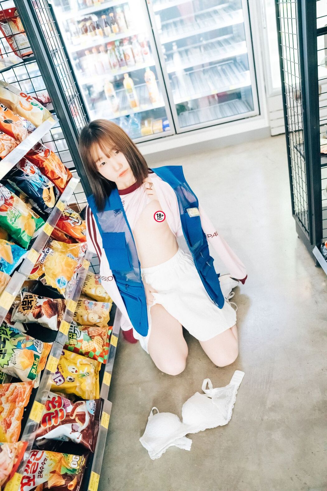 Loozy Yeri – Pocket Girl Alba B