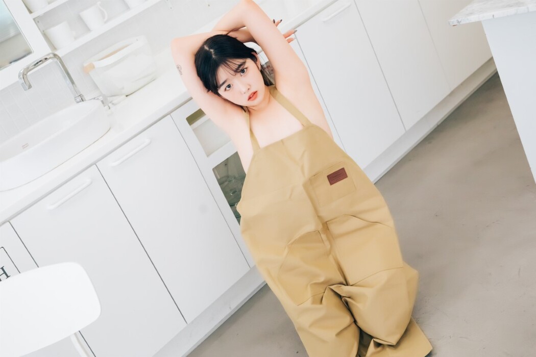 Loozy Sonson 손손 – Nude Apron