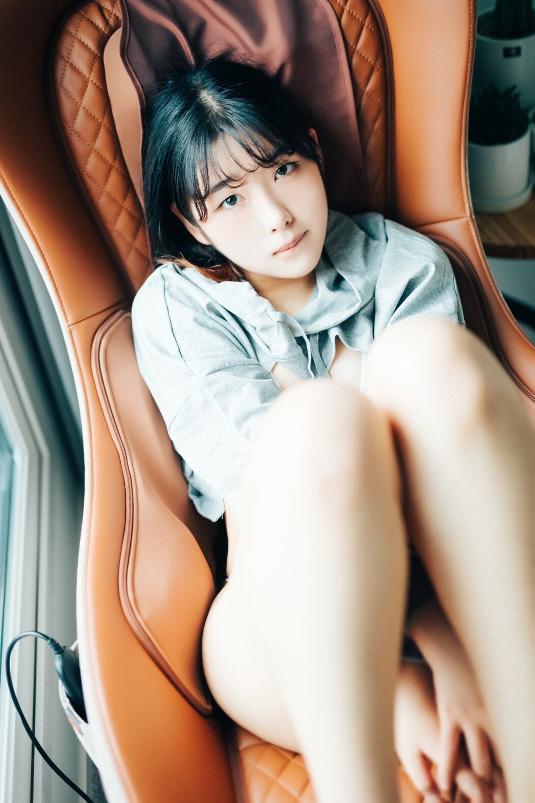 Loozy SonSon 손손 – Date At Home S Ver