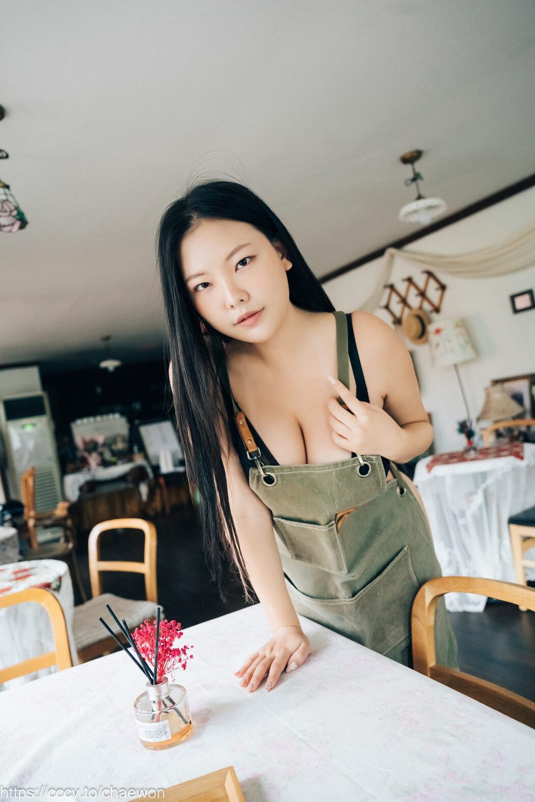 Loozy Ssunskey – Role Cafe A
