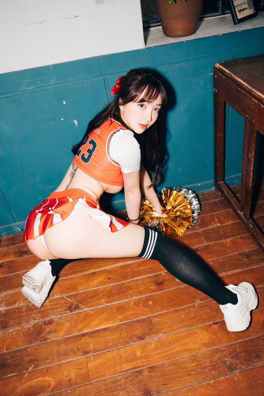 Loozy Son Ye-Eun 손예은 – Cheer Up