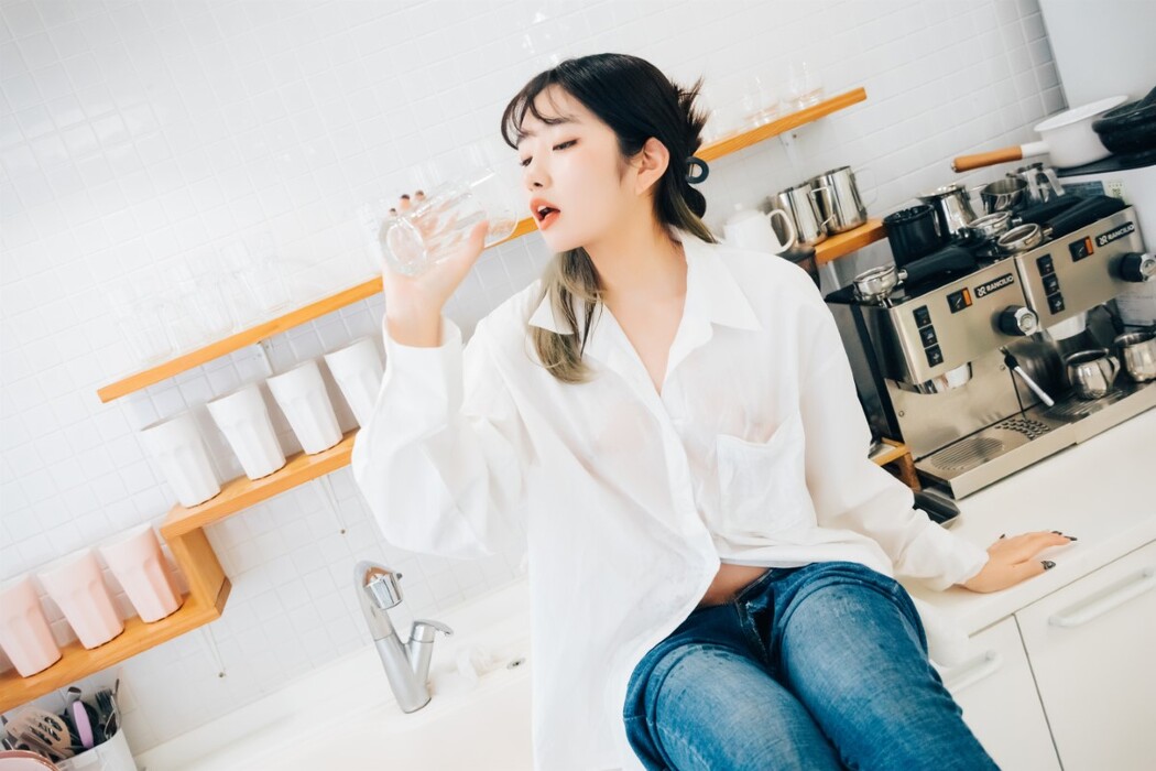 Loozy Sonson 손손 – Nude Apron