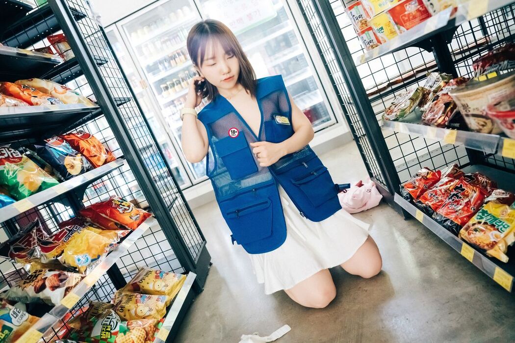 Loozy Yeri – Pocket Girl Alba B
