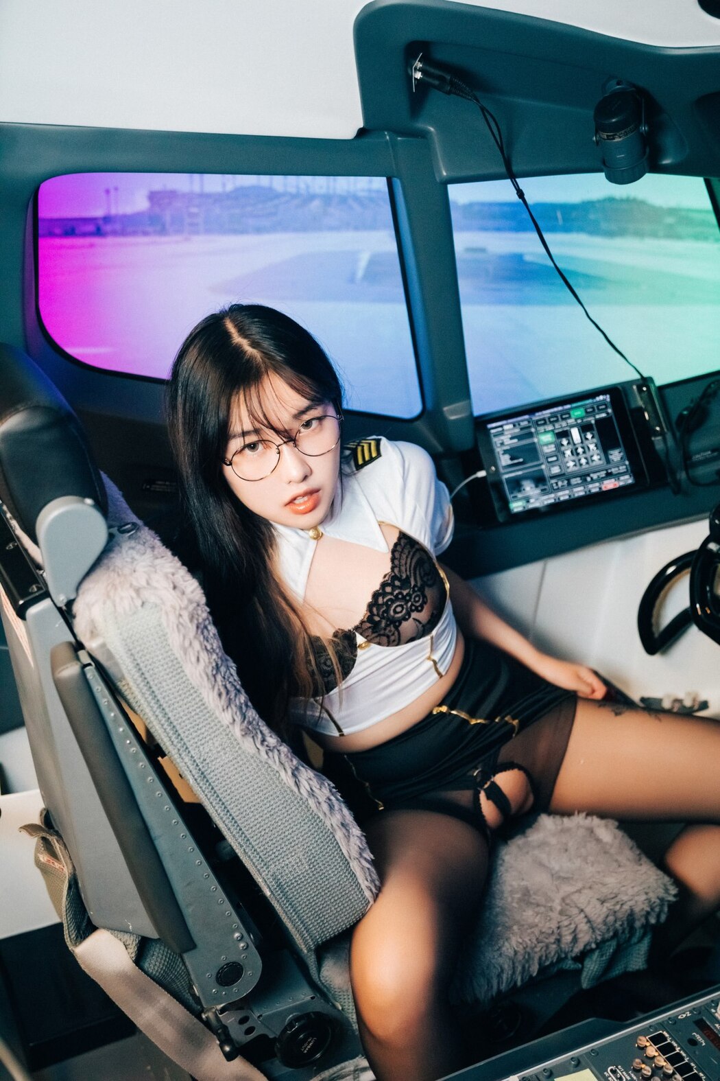 Loozy Sonson 손손 – Night Flight B