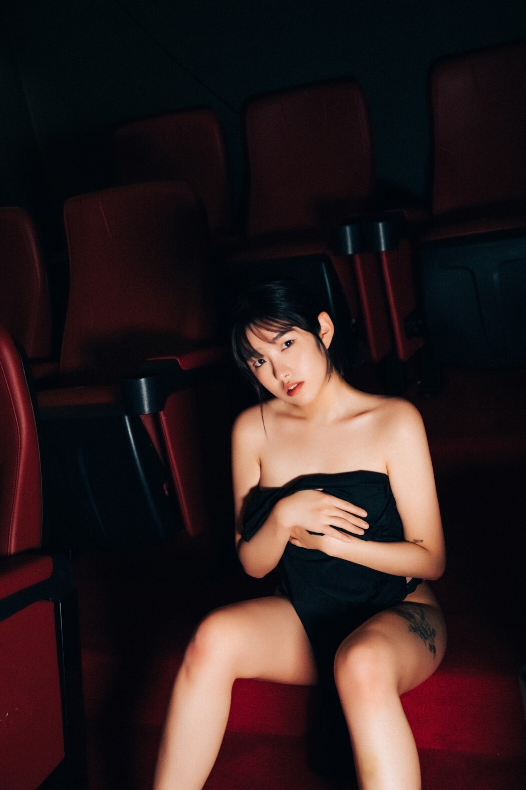 Loozy Sonson 손손 Cinema Girl S.Ver