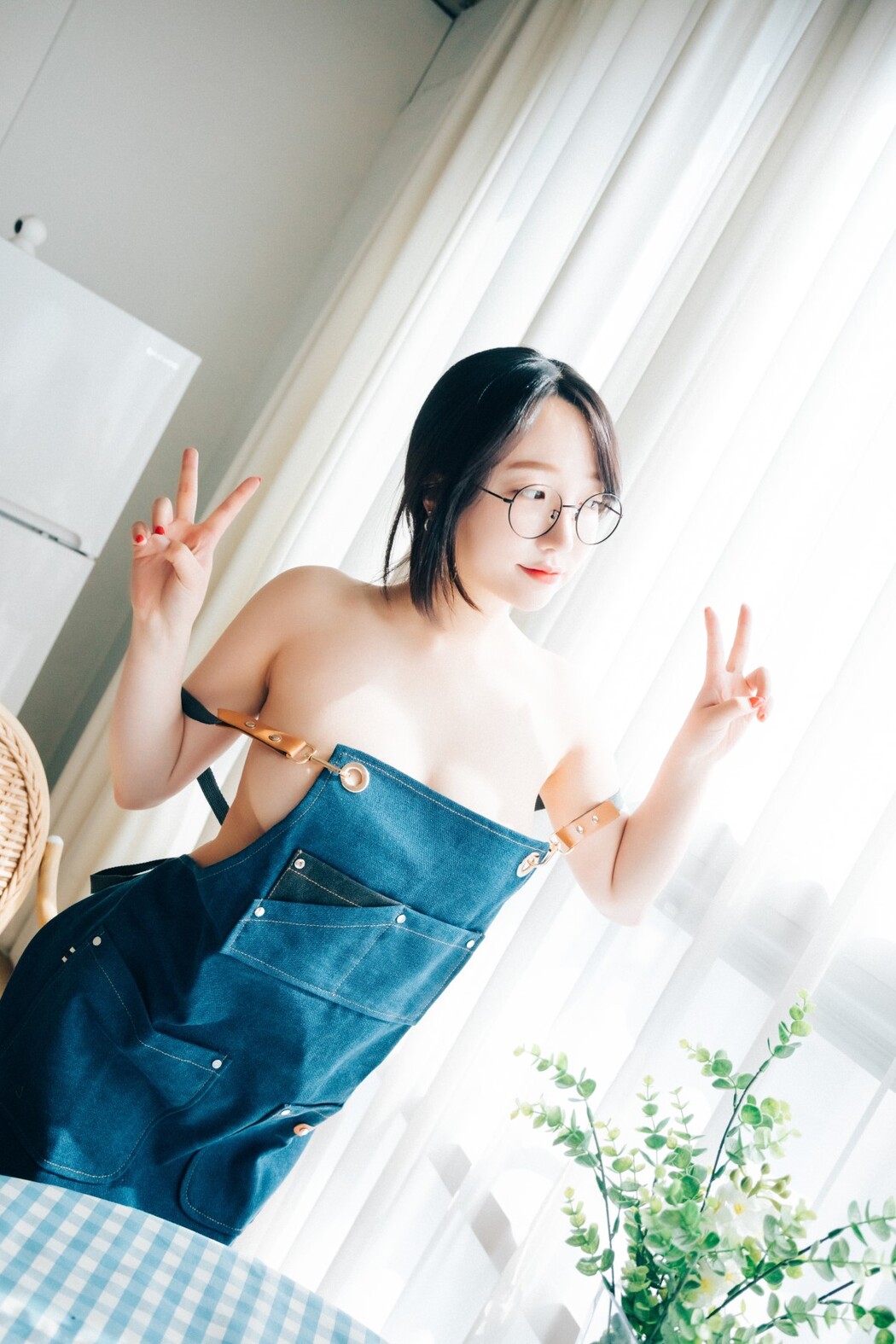 Loozy Son Ye-Eun 손예은 – Nudy Painter S.ver