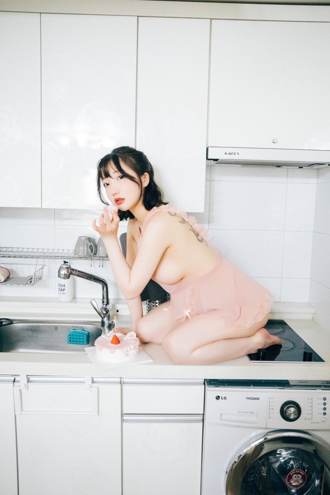 Loozy Son Ye-Eun 손예은 Happy Birthday S.Ver A