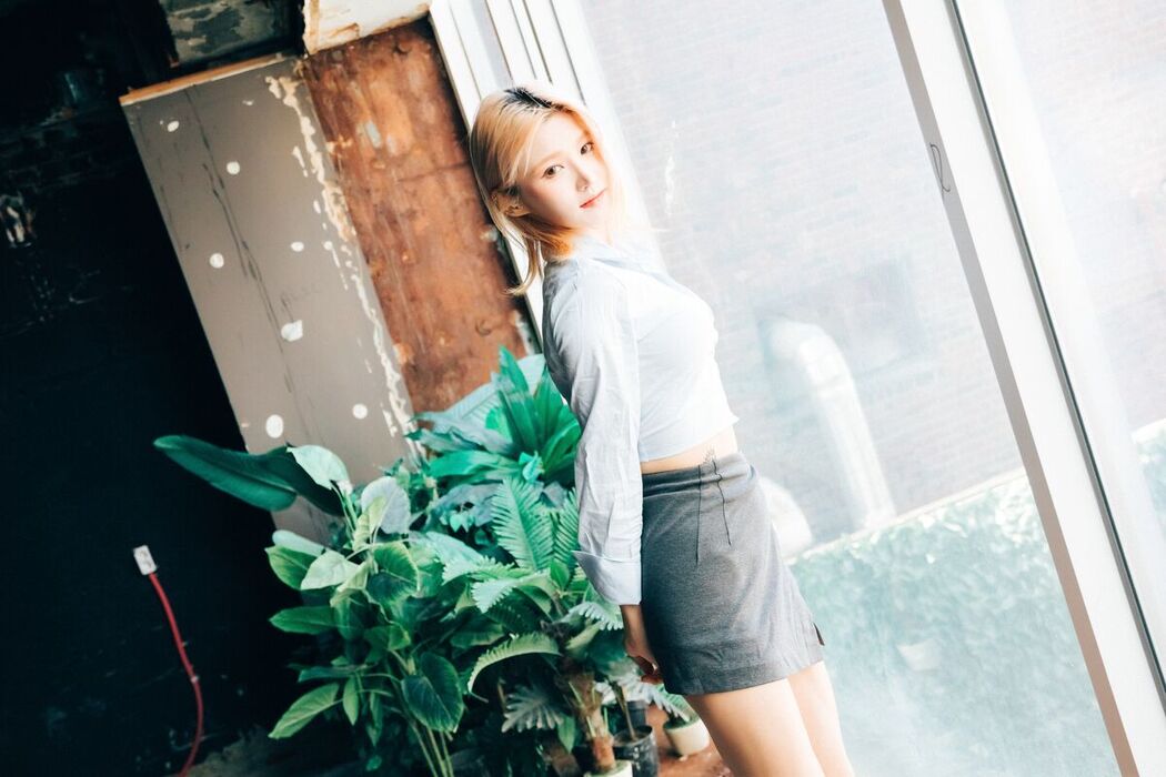 Loozy Taeri – Enslave S.Ver