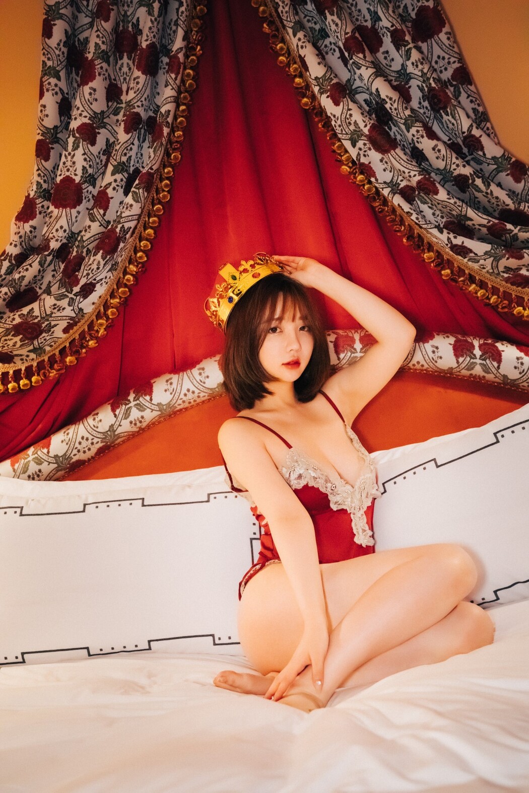 Loozy Son Ye-Eun 손예은 – Halloqueen S.Ver