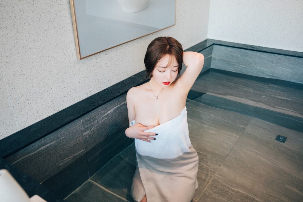 Loozy Son Ye-Eun 손예은 – Lover In Hotel Part 2