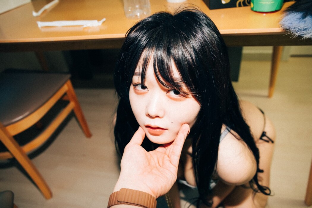 Loozy Zia (지아) – Touch Anal Plug