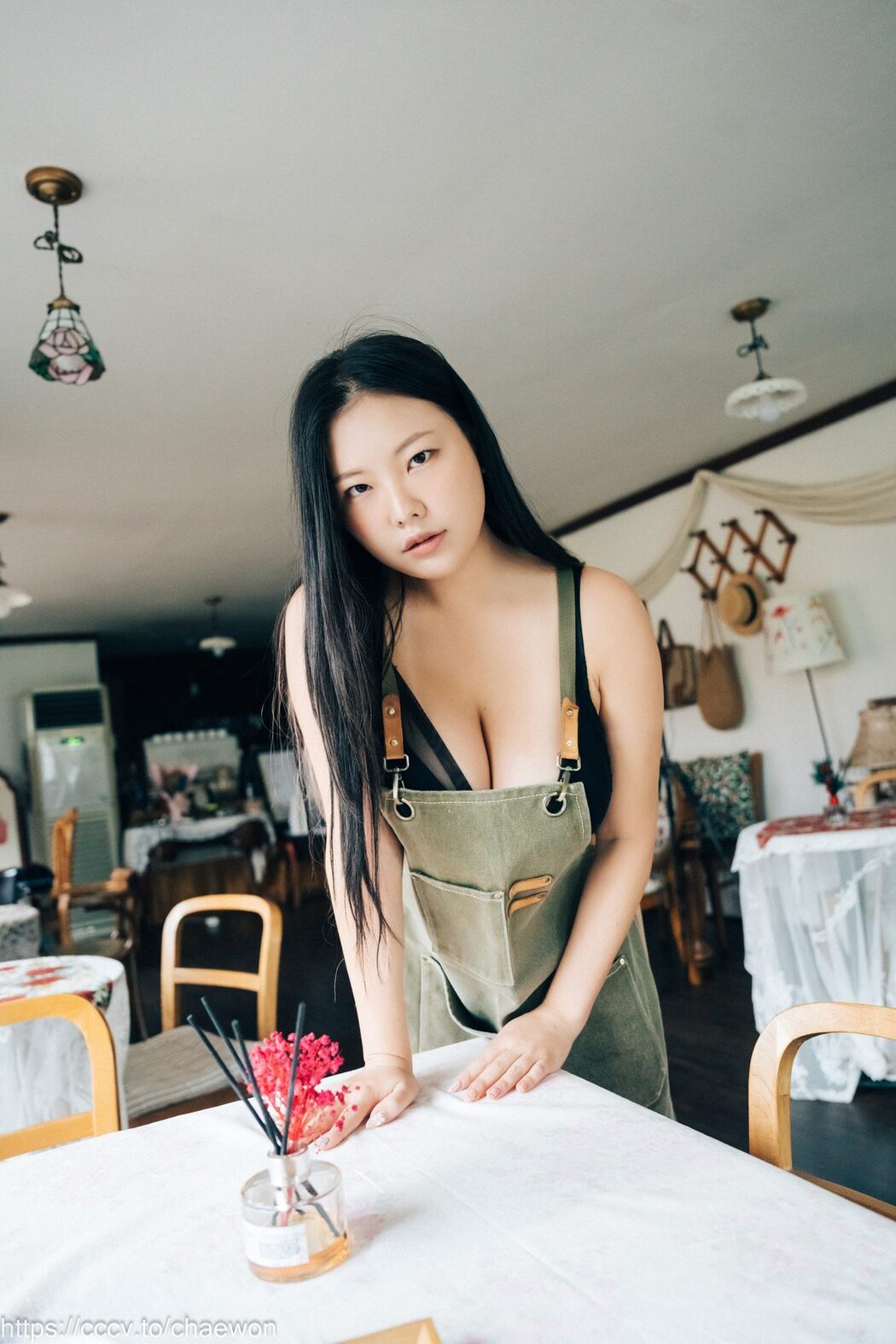 Loozy Ssunskey – Role Cafe A