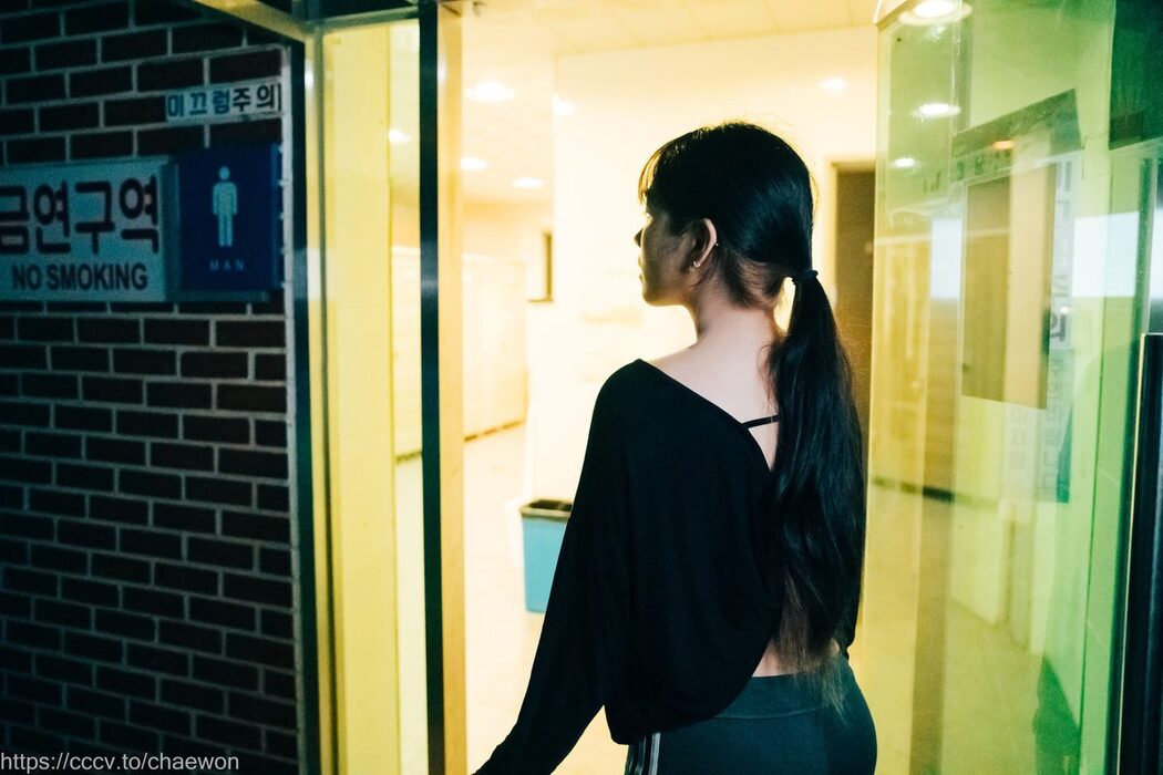 Loozy SonSon 손손 – Public Toilet A