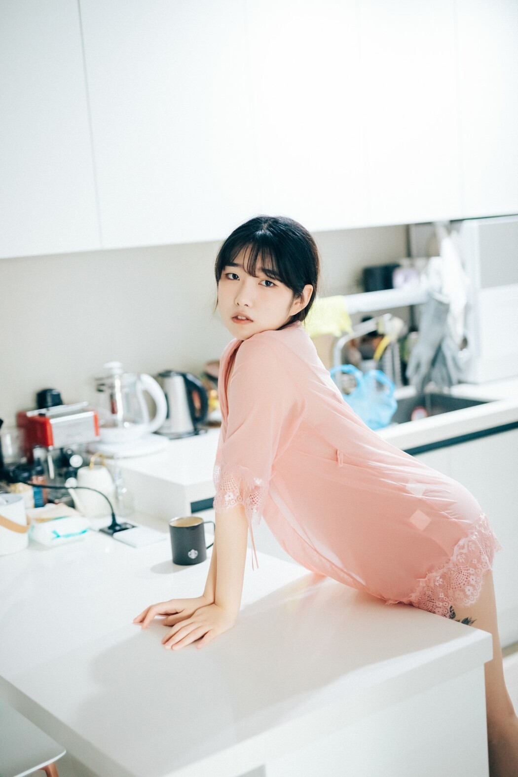 Loozy SonSon 손손 – Date At Home S Ver