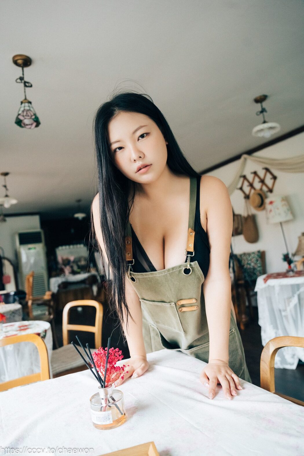 Loozy Ssunskey – Role Cafe A