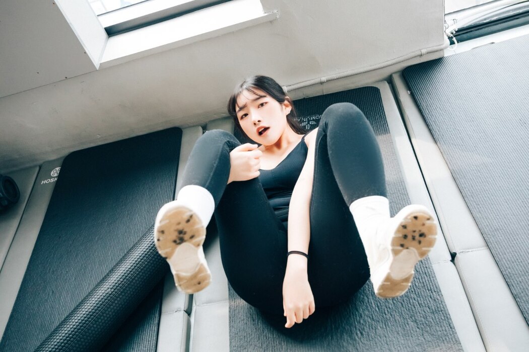 Loozy Sonson 손손 – Personal Trainer S.Ver