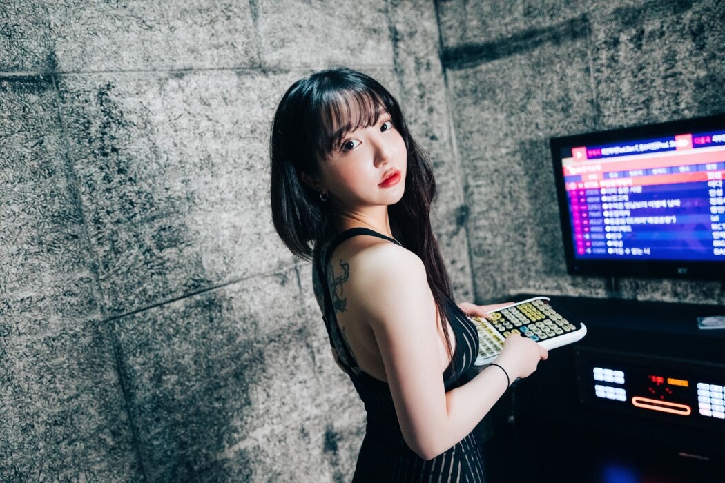 Loozy Son Ye-Eun 손예은 – Player S.ver