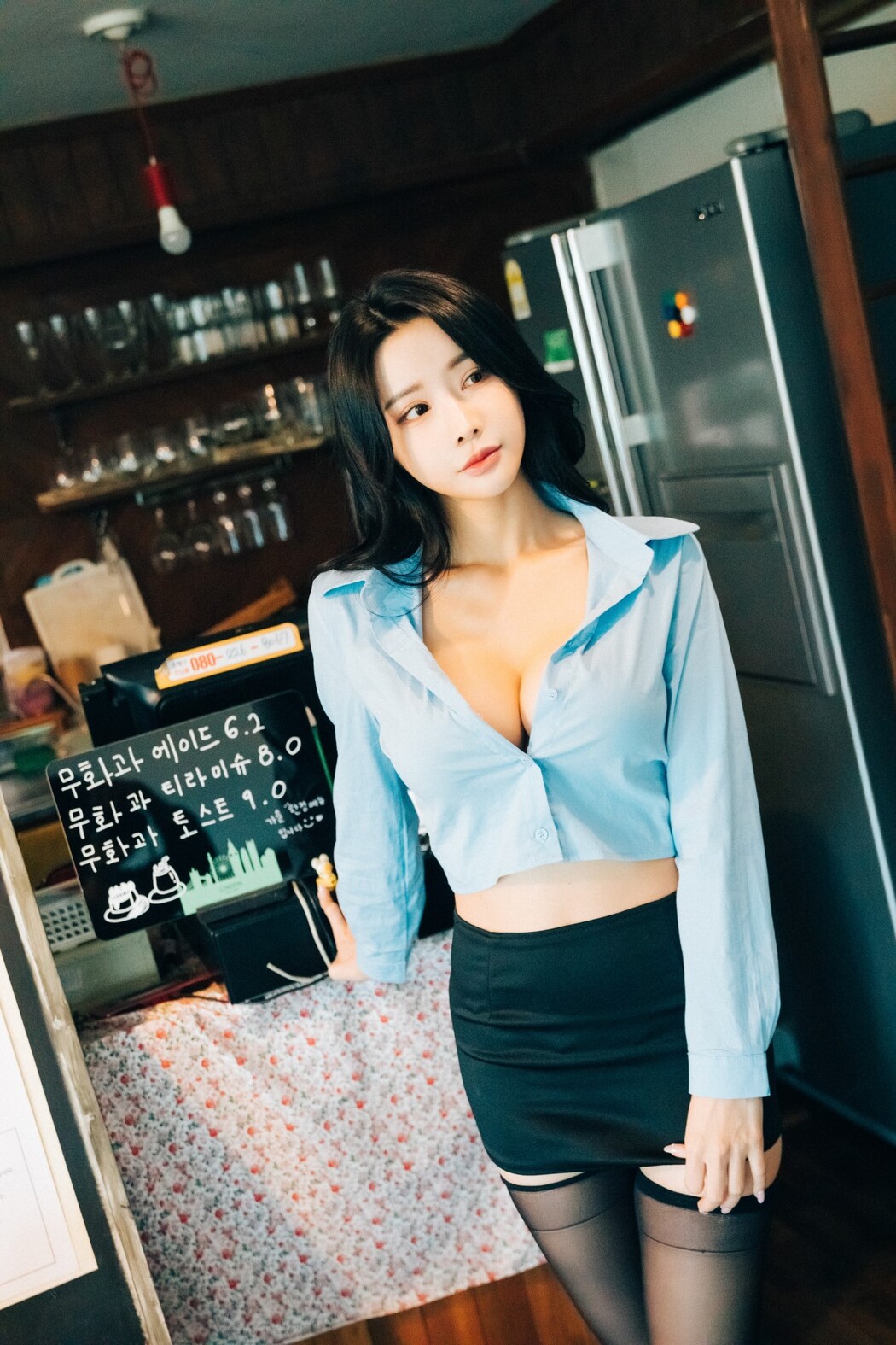 Loozy YeonYu 연유 – First Play S.Ver A