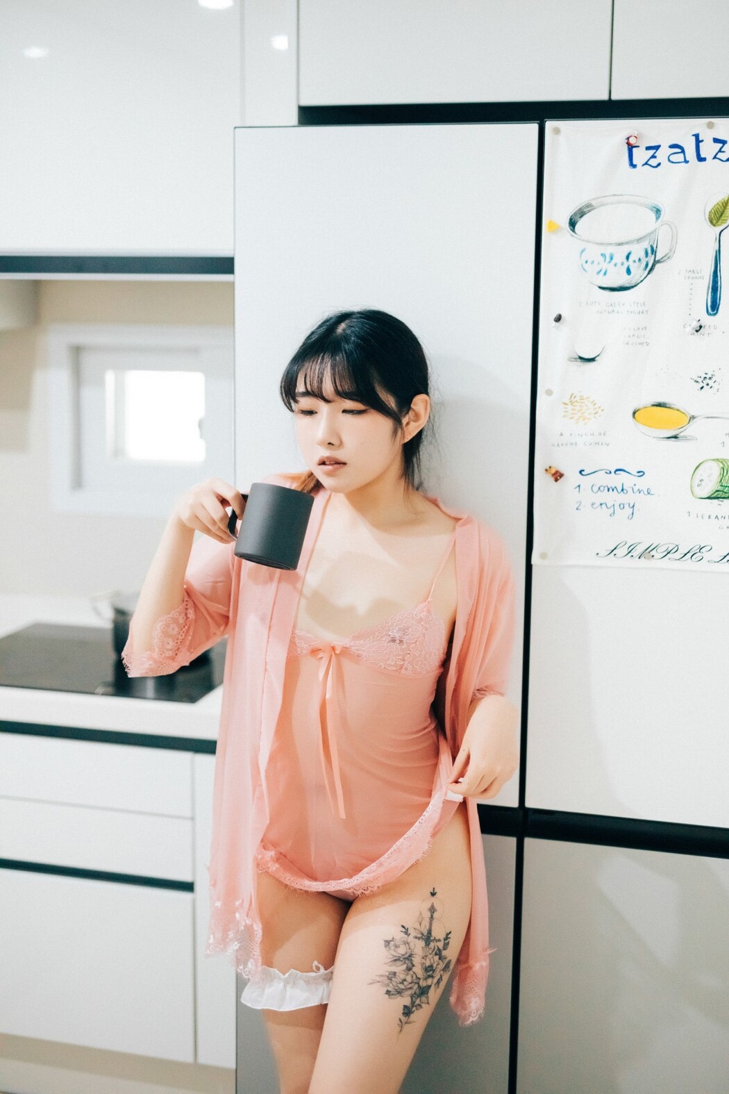 Loozy SonSon 손손 – Date At Home S Ver