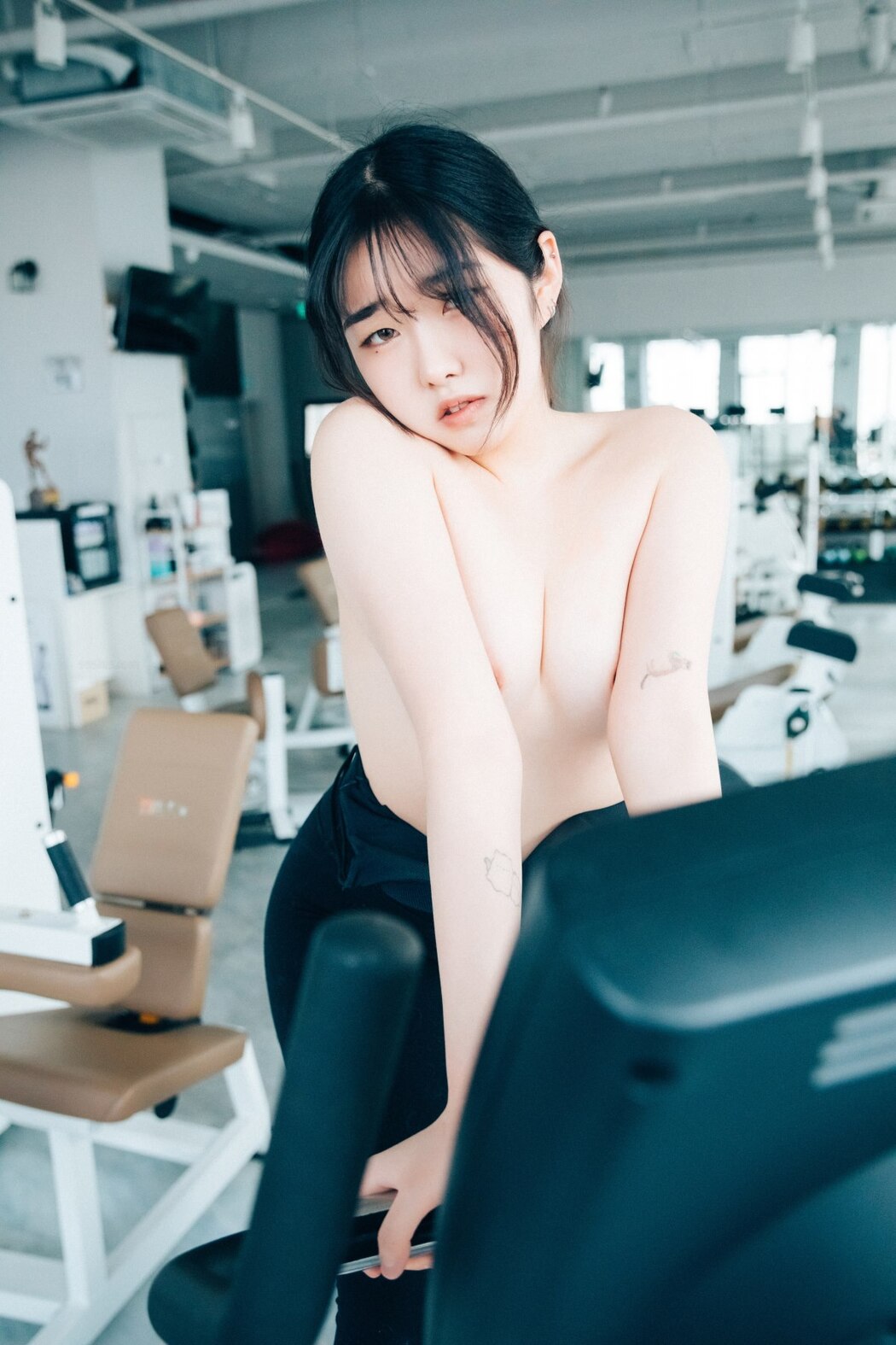 Loozy Sonson 손손 – Personal Trainer S.Ver