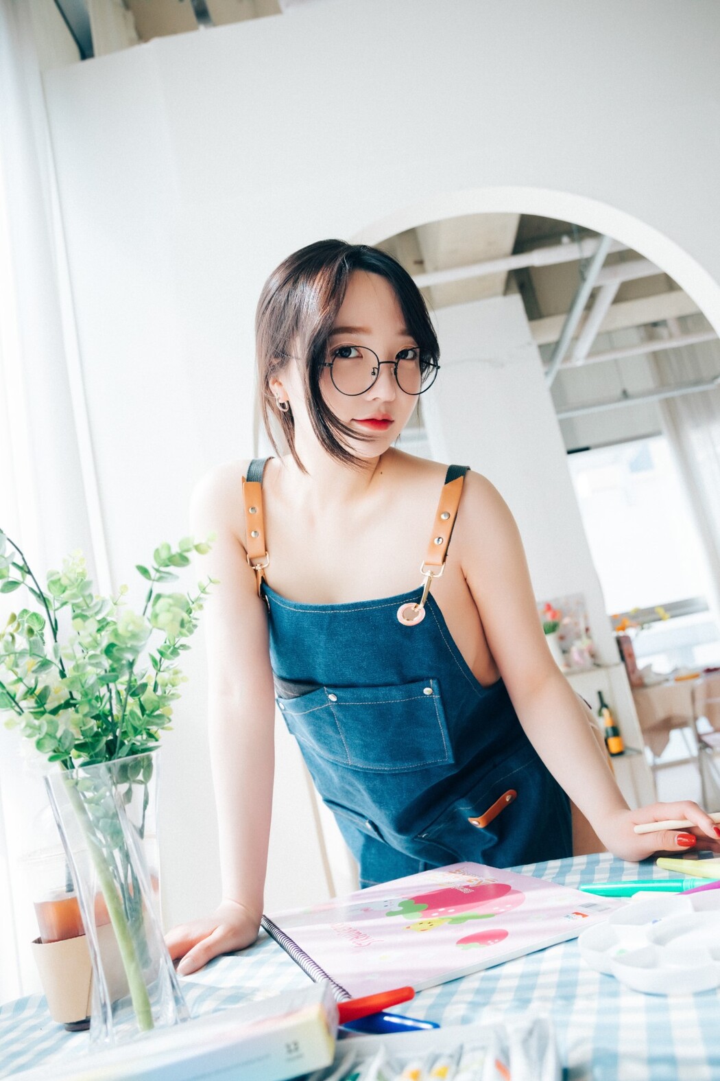 Loozy Son Ye-Eun 손예은 – Nudy Painter S.ver