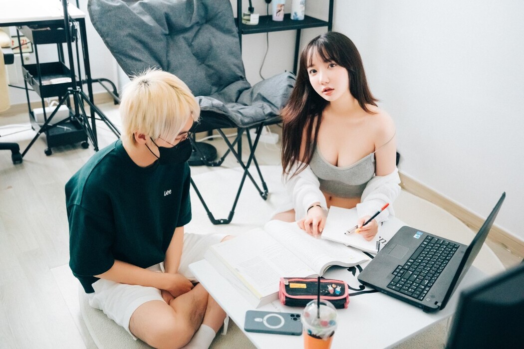 Loozy Son Ye-Eun 손예은 – Private Tutor S.Ver