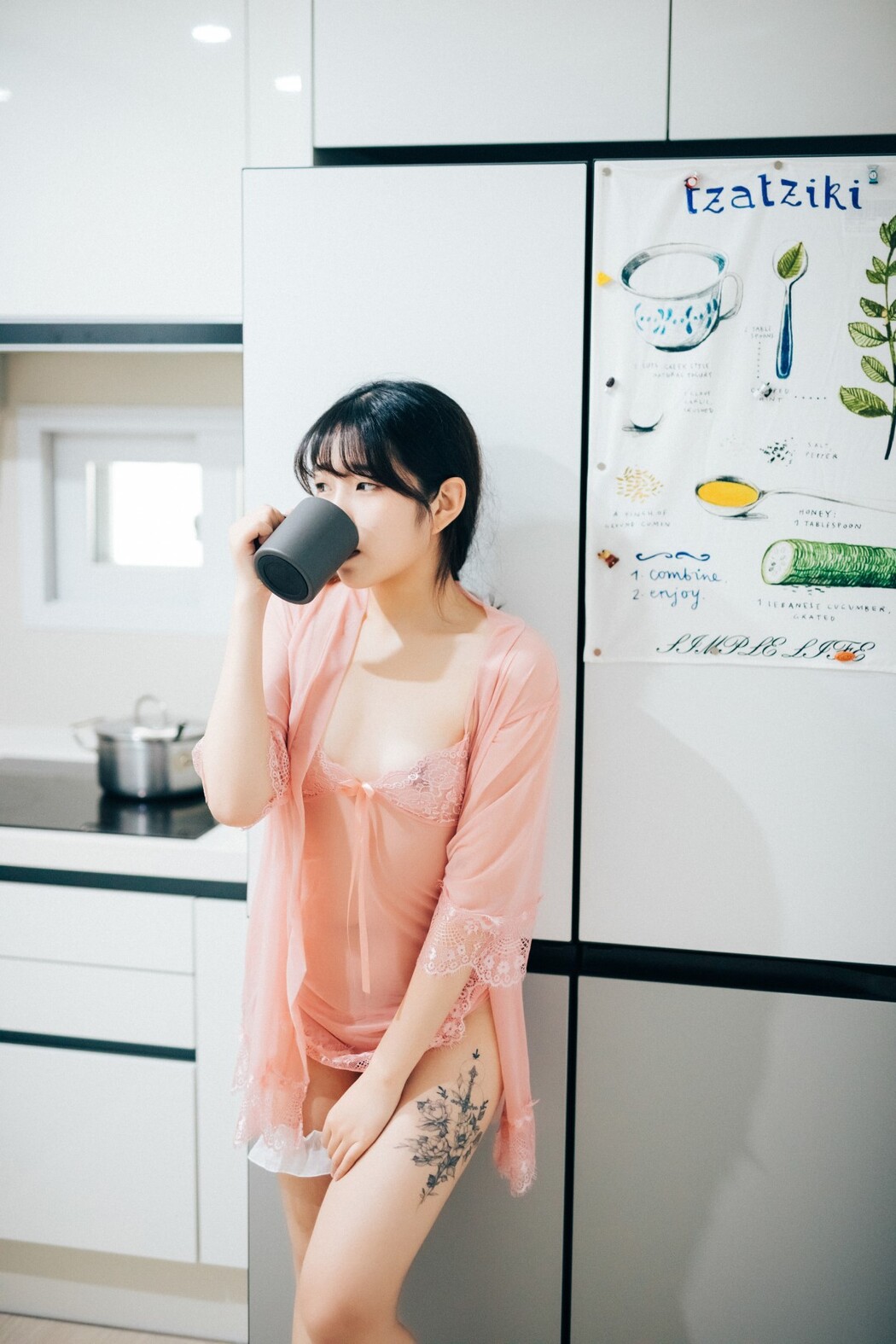 Loozy SonSon 손손 – Date At Home S Ver