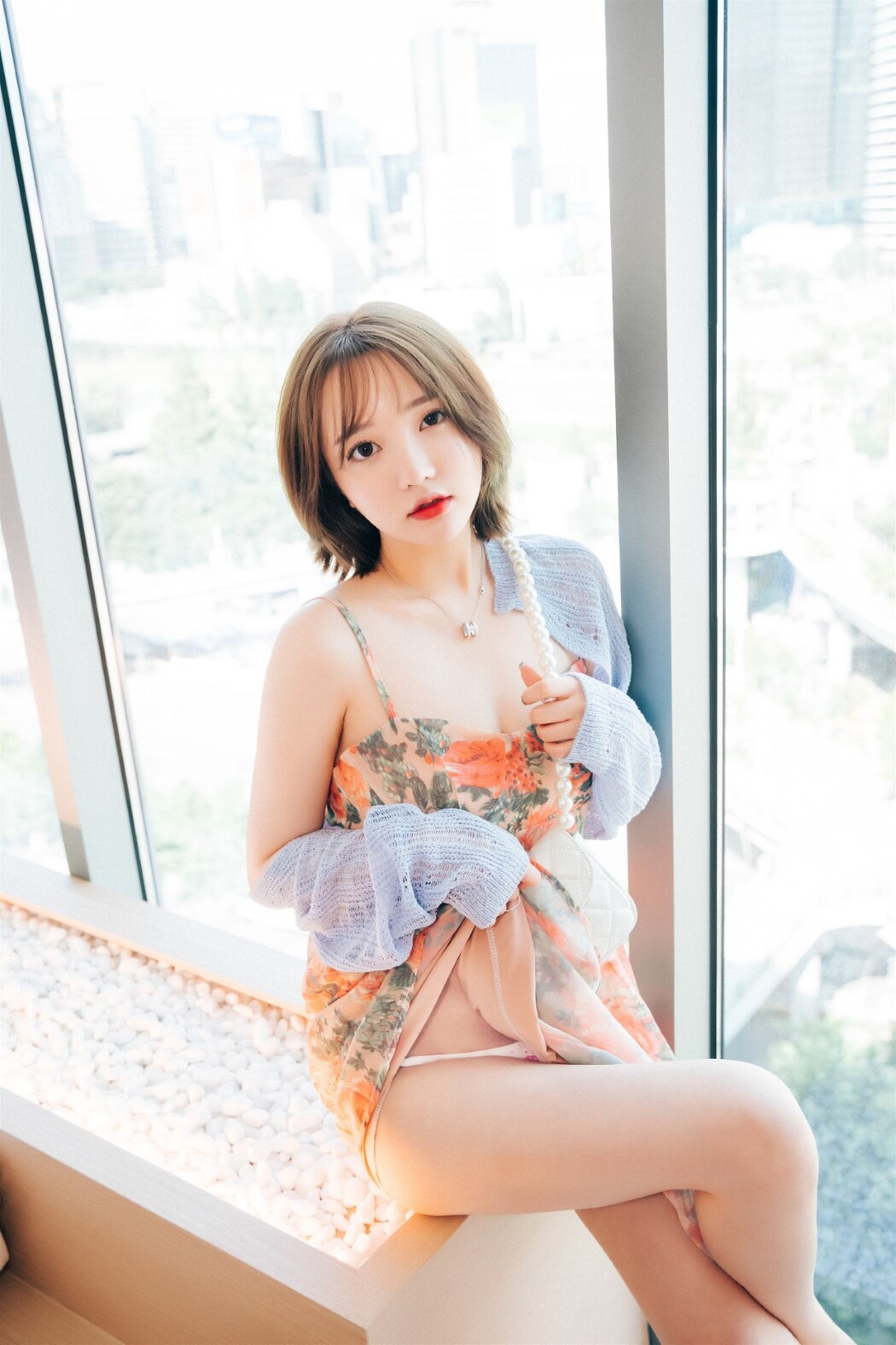Loozy Son Ye-Eun 손예은 – Lover In Hotel Part 1