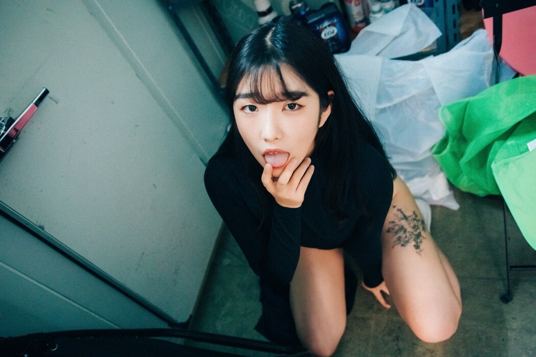 Loozy Sonson 손손 First Nipple Alba S.Ver B
