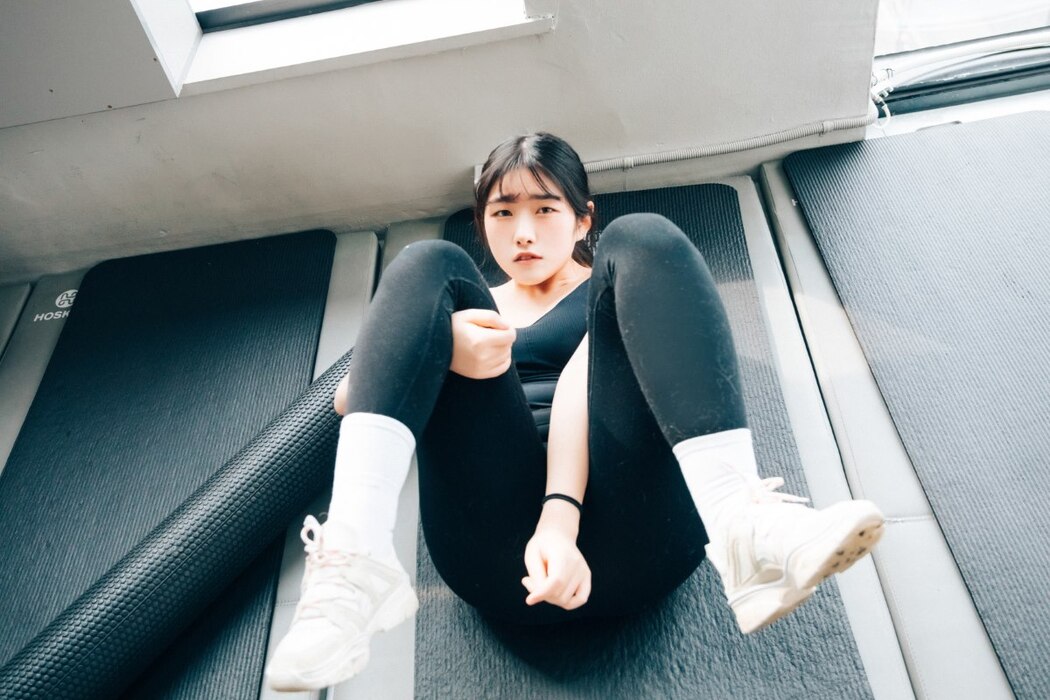 Loozy Sonson 손손 – Personal Trainer S.Ver