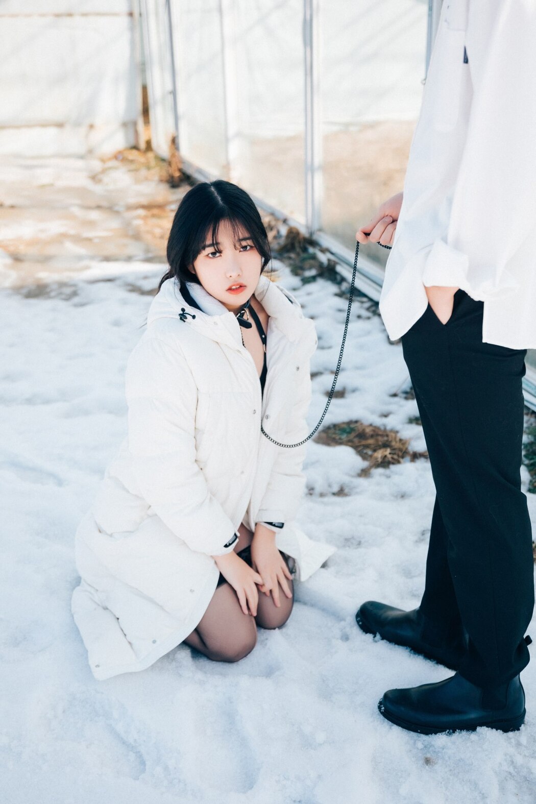 Loozy Sonson 손손 – Dog Plays
