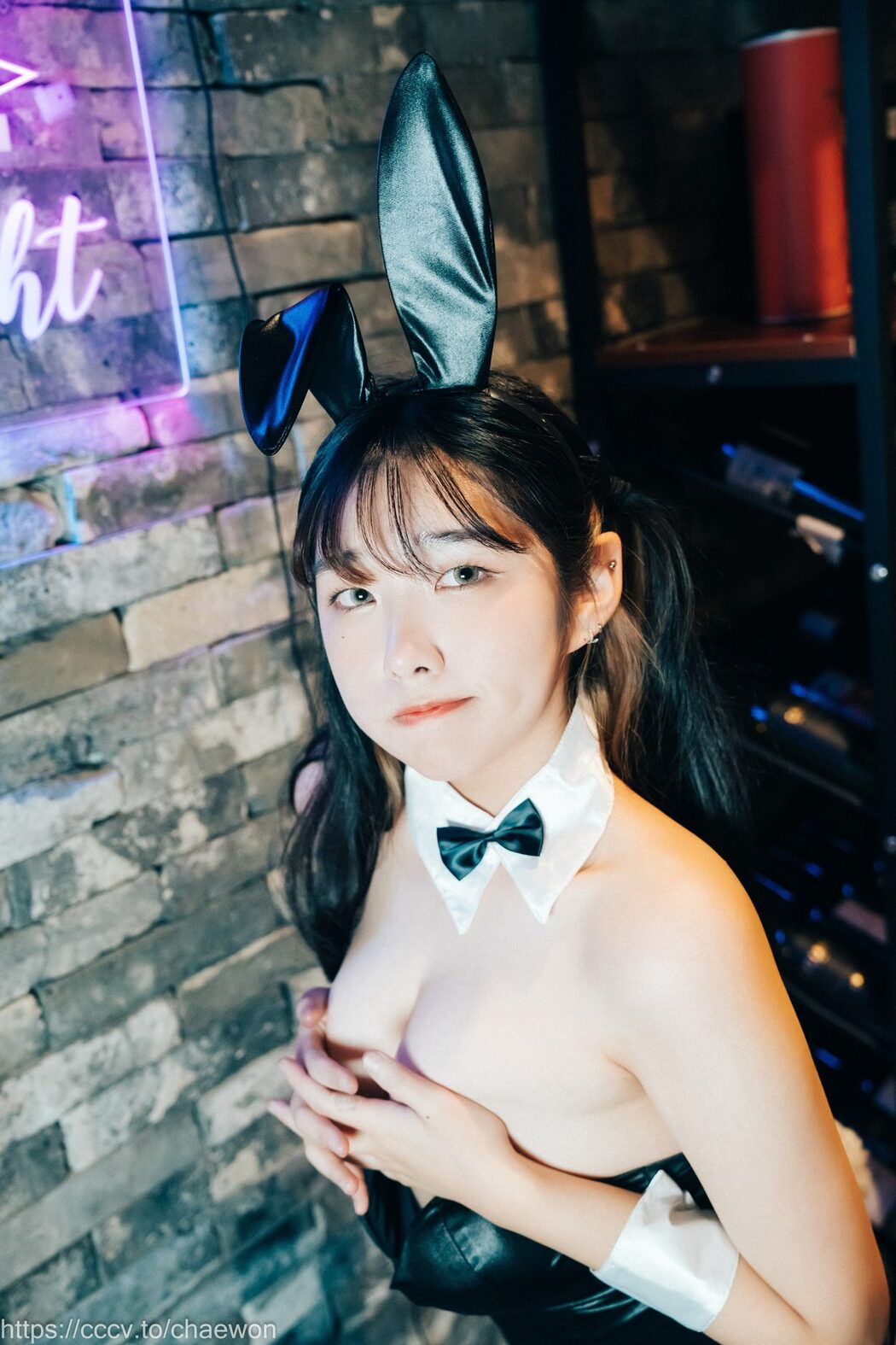 Loozy SonSon 손손 – S Bar B