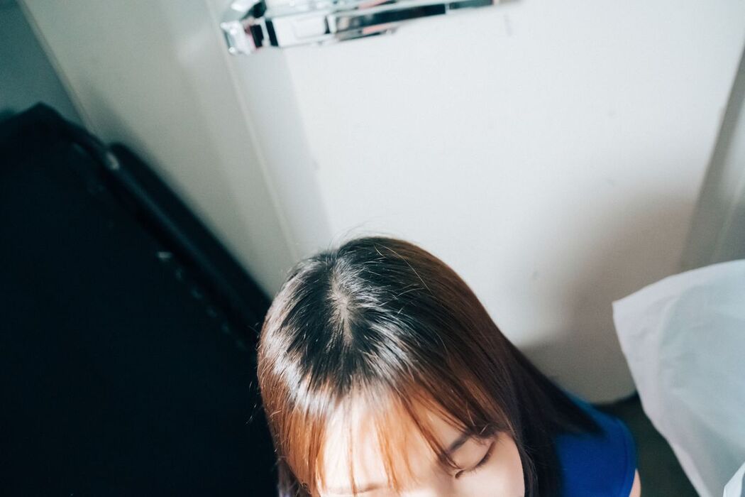 Loozy Yeri – Pocket Girl Alba B