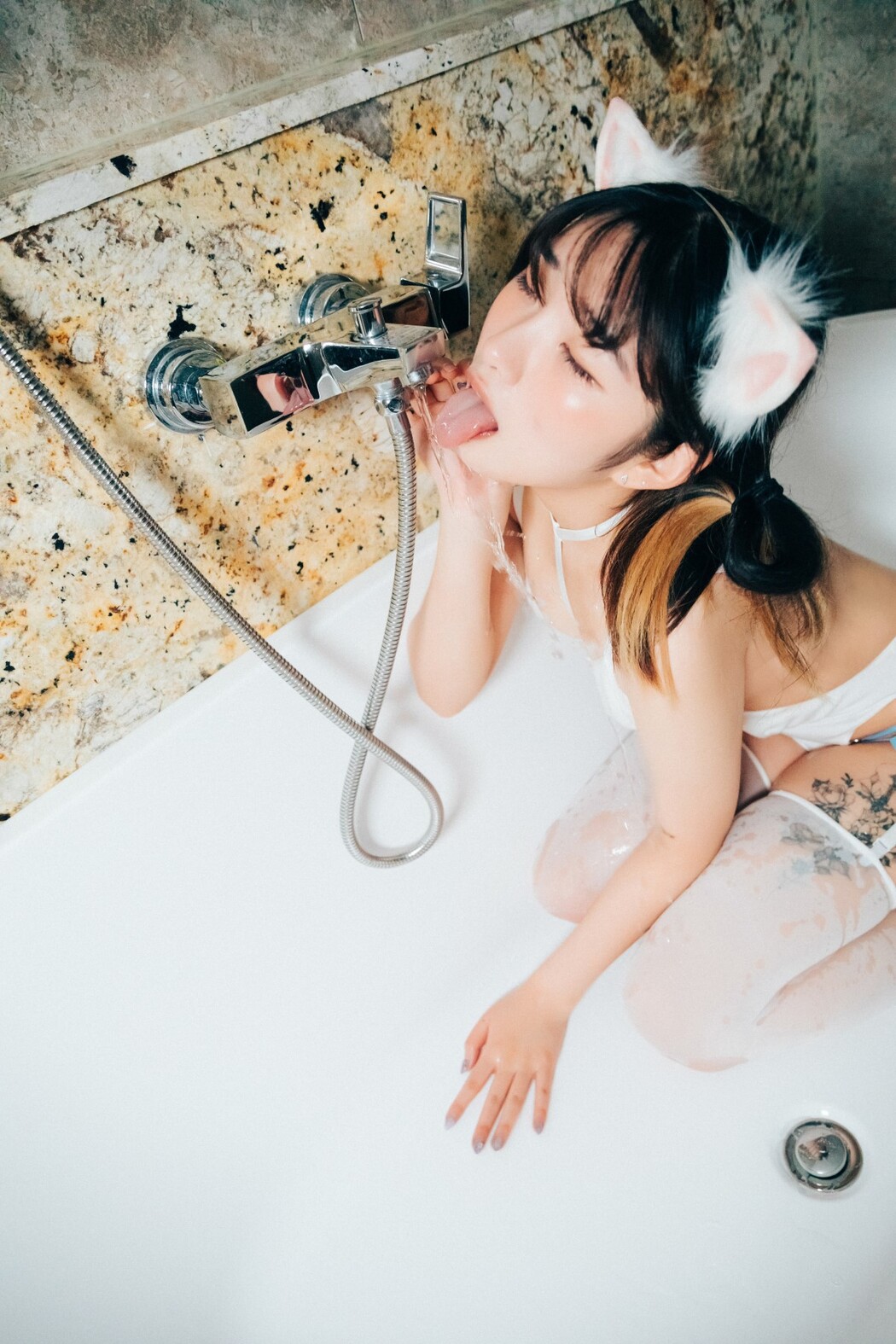 Loozy Sonson 손손 – Smer