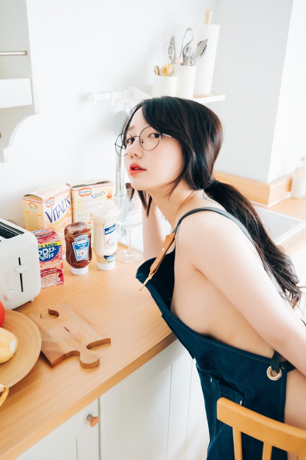 Loozy Son Ye-Eun 손예은 – Nudy Painter S.ver